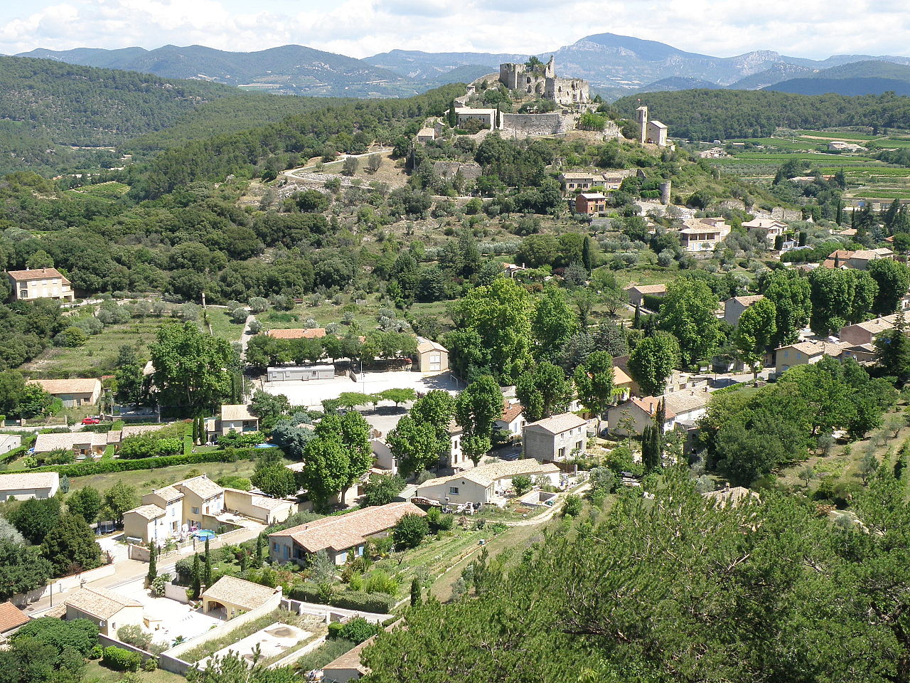 Ruines du Château d'Entrechaux